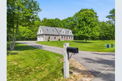 32 Beechwood Drive, Topsham, ME 04086 - Photo 2
