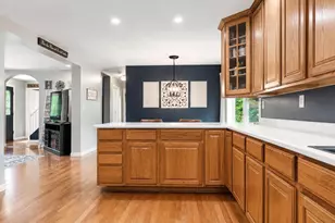 254 Stroudwater St, Westbrook, ME 04092 - Photo 20