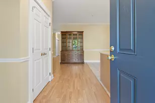 106 Farragut Wy, Kennebunk, ME 04043 - Photo 2
