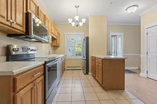 106 Farragut Wy, Kennebunk, ME 04043 - Photo 4