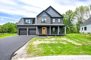 8 Constellation Wy, Falmouth, ME 04105 - Photo 2