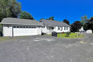 49 Cool St, Waterville, ME 04901 - Photo 4