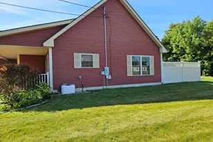 8 Chickadee Ln, Hampden, ME 04444 - Photo 8