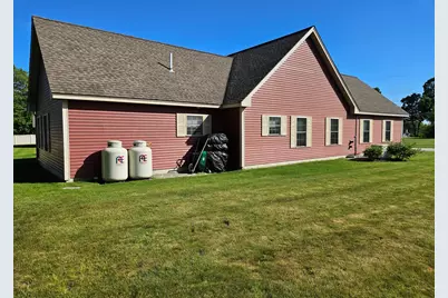 8 Chickadee Lane, Hampden, ME 04444 - Photo 10