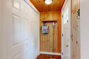 32 Main St, Raymond, ME 04071 - Photo 4