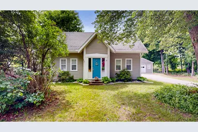 32 Main Street, Raymond, ME 04071 - Photo 2