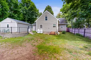 32 Main St, Raymond, ME 04071 - Photo 36