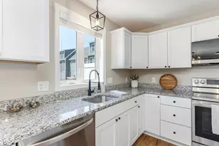 11 Smithwheel Rd, Old Orchard Beach, ME 04064 - Photo 10