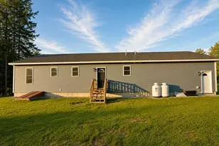 28 Coe St, Auburn, ME 04210 - Photo 4