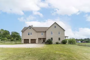 26 Runaround Pond Rd, Durham, ME 04222 - Photo 2
