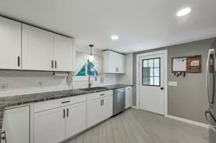 9 Elm St, North Berwick, ME 03906 - Photo 6