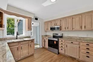 13 Melvin Ave, Old Orchard Beach, ME 04064 - Photo 6