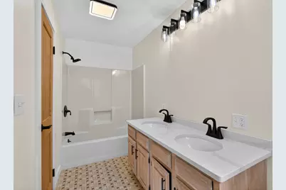 13 Melvin Avenue, Old Orchard Beach, ME 04064 - Photo 16