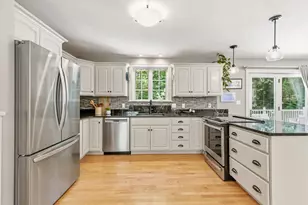 25 Olivia Ln, Cumberland, ME 04021 - Photo 10