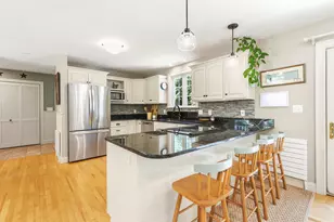 25 Olivia Ln, Cumberland, ME 04021 - Photo 12