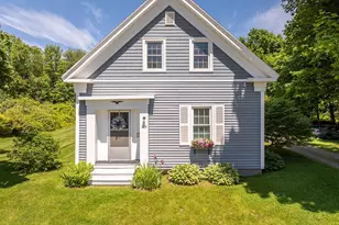 129 Miller St, Belfast, ME 04915 - Photo 2