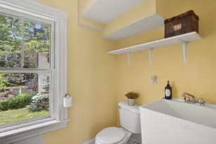 17 Union St, Camden, ME 04843 - Photo 12