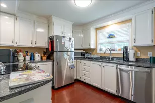 110 Mechanic St, Camden, ME 04843 - Photo 18