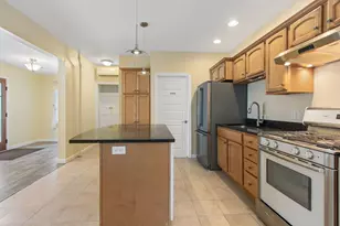 270 Elm St, South Portland, ME 04106 - Photo 10