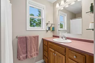 19 Bradford Dr, Gorham, ME 04038 - Photo 18