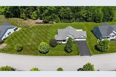 7 Cortland Way, Lewiston, ME 04240 - Photo 4