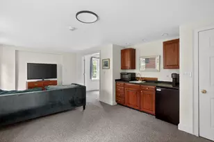 33 Main St, Thomaston, ME 04861 - Photo 18