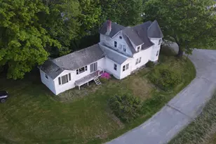 25 Pleasant St, Vinalhaven, ME 04863 - Photo 6