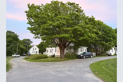 25 Pleasant Street, Vinalhaven, ME 04863 - Photo 32