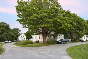 25 Pleasant St, Vinalhaven, ME 04863 - Photo 32
