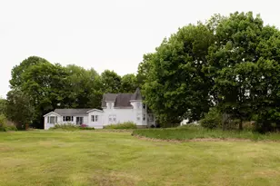 25 Pleasant St, Vinalhaven, ME 04863 - Photo 30