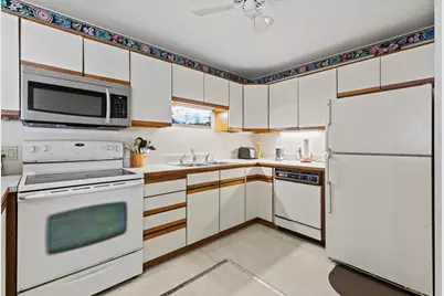 1112 Roosevelt Trail #15, Windham, ME 04062 - Photo 10