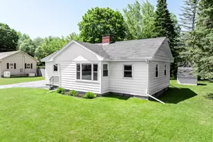 15 Parkway N, Brewer, ME 04412 - Photo 4