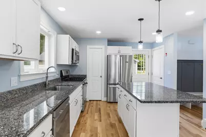 42 Admiral Harry Rich Drive, Brunswick, ME 04011 - Photo 4