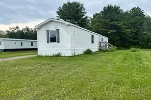 25 Lorna Ln, Glenburn, ME 04401 - Photo 2