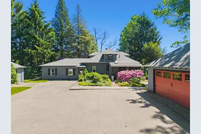 52 Whipple Road, Kittery, ME 03904 - Photo 2
