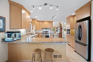 15 Harbor Dr, Brewer, ME 04412 - Photo 10