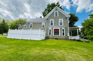 101 Pleasant St, Dover Foxcroft, ME 04426 - Photo 6