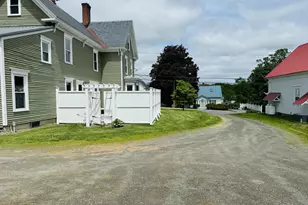 101 Pleasant St, Dover Foxcroft, ME 04426 - Photo 8