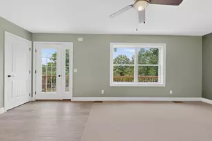 42 Hobbs Hill Ln, Harrison, ME 04040 - Photo 4