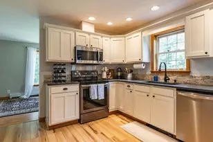 76 Hill St, South Thomaston, ME 04858 - Photo 10