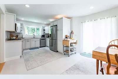 8 N Lewis Avenue, Camden, ME 04843 - Photo 18