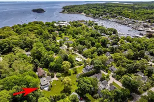 8 N Lewis Ave, Camden, ME 04843 - Photo 2