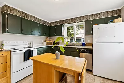 29 Sterling Street, Waterville, ME 04901 - Photo 16