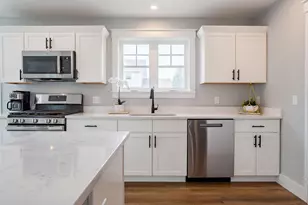 38 Enterprise Dr, Brunswick, ME 04011 - Photo 8