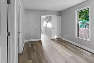 27 Church St, Livermore Falls, ME 04254 - Photo 12