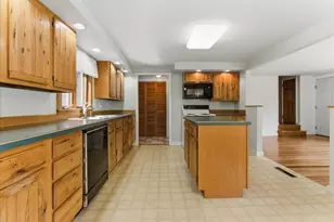 16 Woodland Ave, Lisbon, ME 04252 - Photo 4
