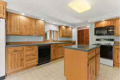 16 Woodland Avenue, Lisbon, ME 04252 - Photo 6
