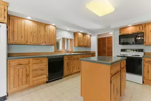 16 Woodland Ave, Lisbon, ME 04252 - Photo 6