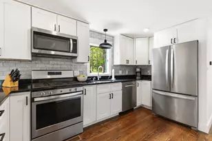 213 Cousins St, Yarmouth, ME 04096 - Photo 6