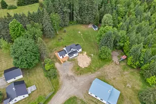 13 Sargent Ave, Eustis, ME 04982 - Photo 2